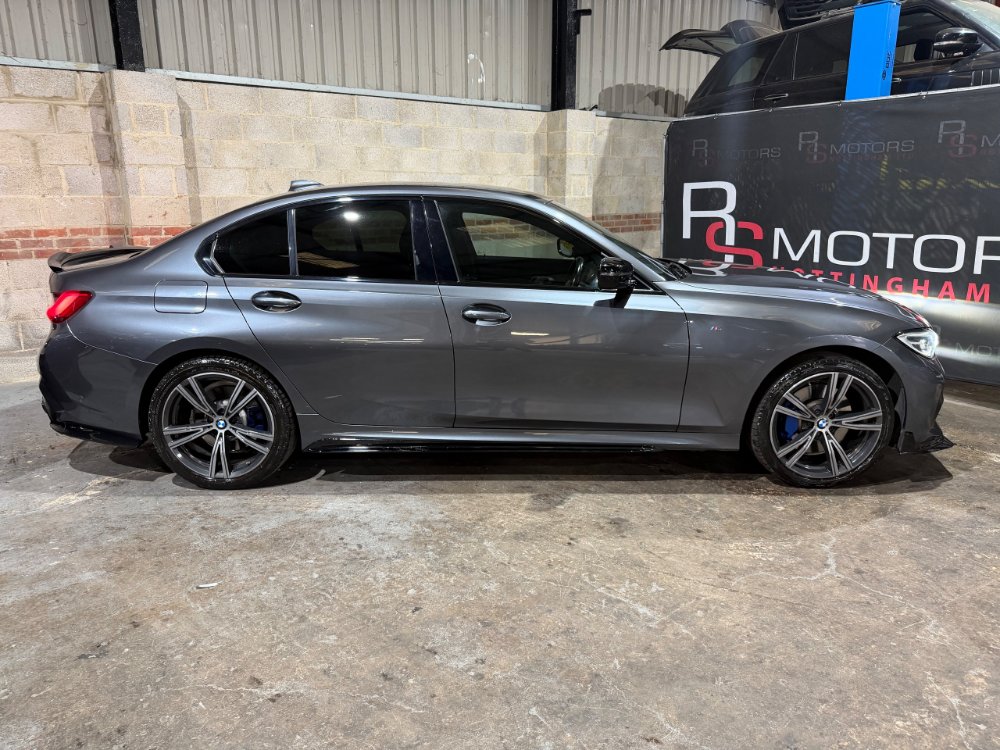 Grey BMW 3 Series 2.0 330e 12kWh M Sport Saloon 4dr Petrol Plug-in Hybrid Auto Euro 6 s/s 292 ps