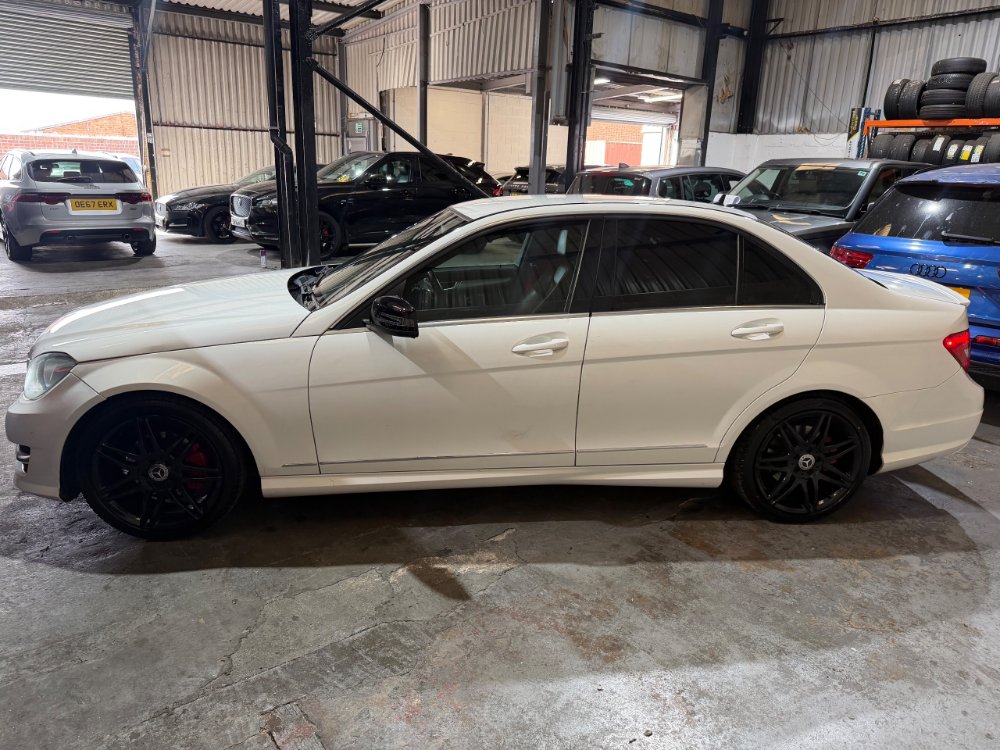 2012 Mercedes-Benz C Class Saloon 2.1 C250 CDI BlueEfficiency AMG Sport Plus Saloon 4dr Diesel G-Tronic Euro 5 s/s 204 ps