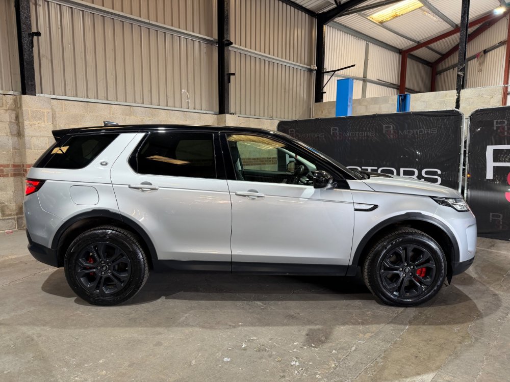 Silver Land Rover Discovery Sport 2.0 D180 MHEV S SUV 5dr Diesel Auto 4WD Euro 6 s/s 180 ps
