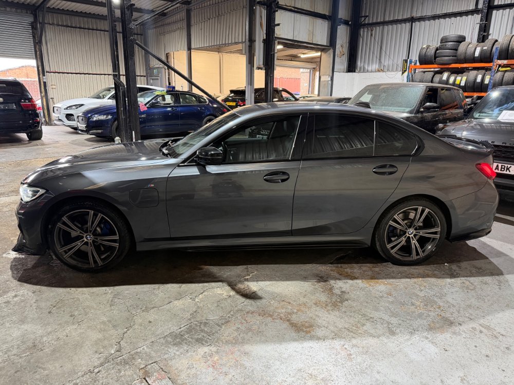2020 BMW 3 Series Saloon 2.0 330e 12kWh M Sport Saloon 4dr Petrol Plug-in Hybrid Auto Euro 6 s/s 292 ps