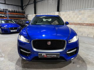/photos/10117/1be2f0c0-1c30-74f3-9a7d-b3d14449f4ac_i320x240.jpg