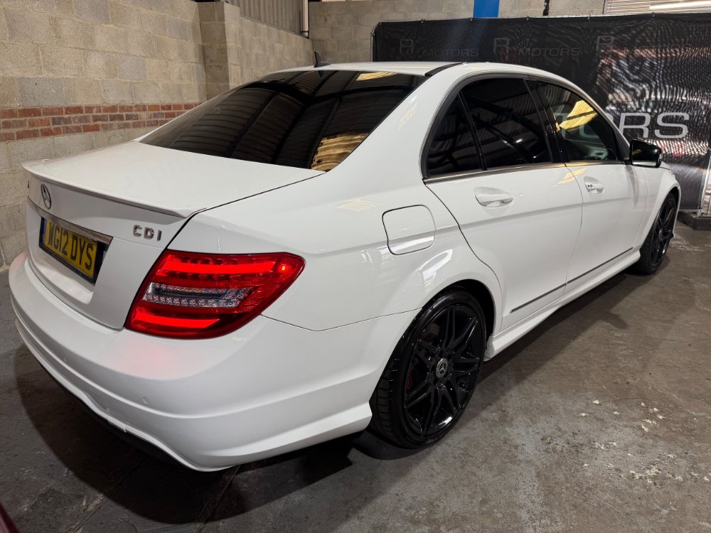 Mercedes-Benz C Class 2.1 C250 CDI BlueEfficiency AMG Sport Plus Saloon 4dr Diesel G-Tronic Euro 5 s/s 204 ps for sale in Nottingham