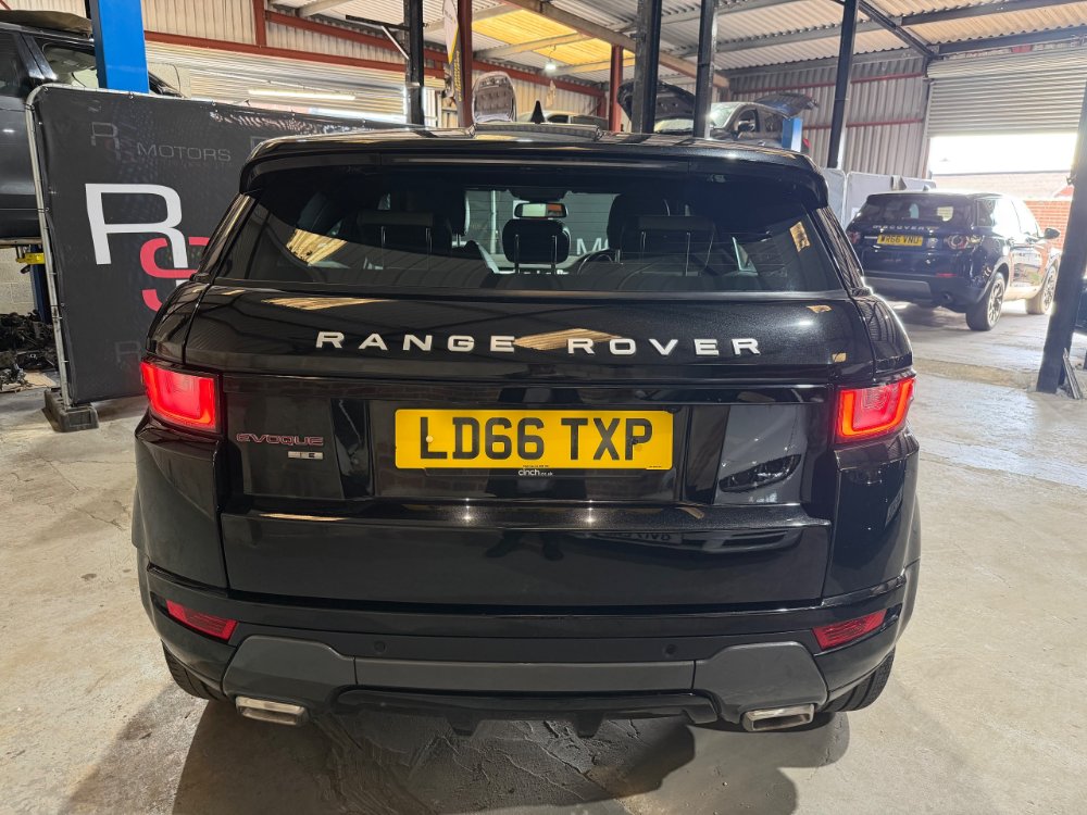 Black 2016 Land Rover Range Rover Evoque 2.0 TD4 HSE Dynamic SUV 5dr Diesel Auto 4WD Euro 6 s/s 180 ps in RS Motors Nottingham Ltd