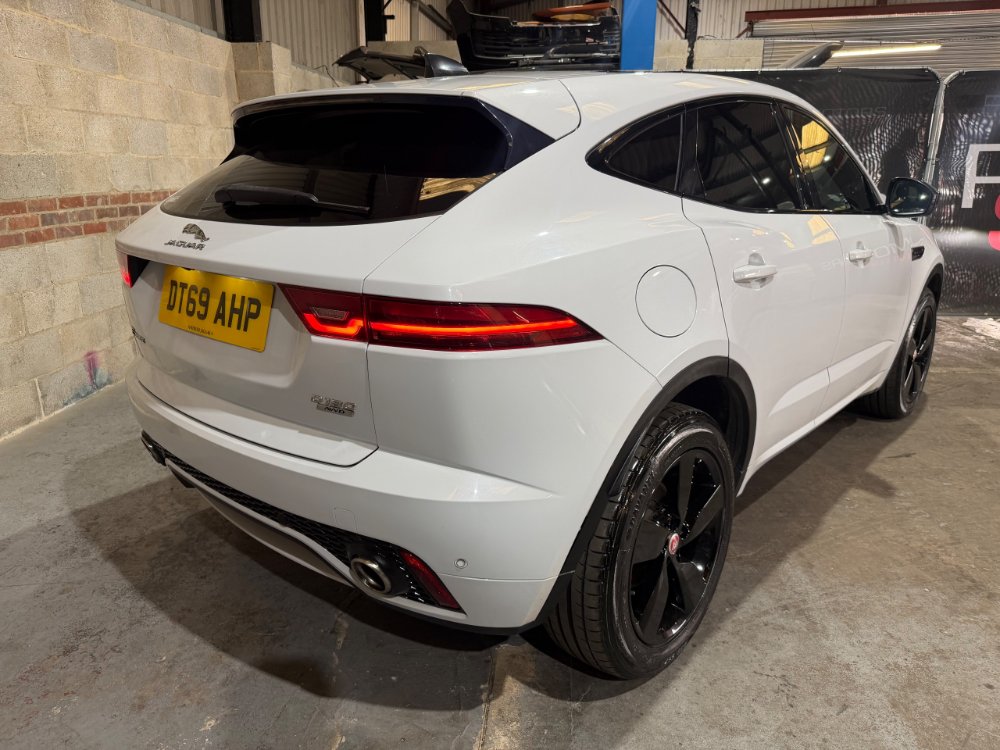 White 2019 Jaguar E-Pace 2.0 D180 Chequered Flag SUV 5dr Diesel Auto AWD Euro 6 s/s 180 ps in Nottingham