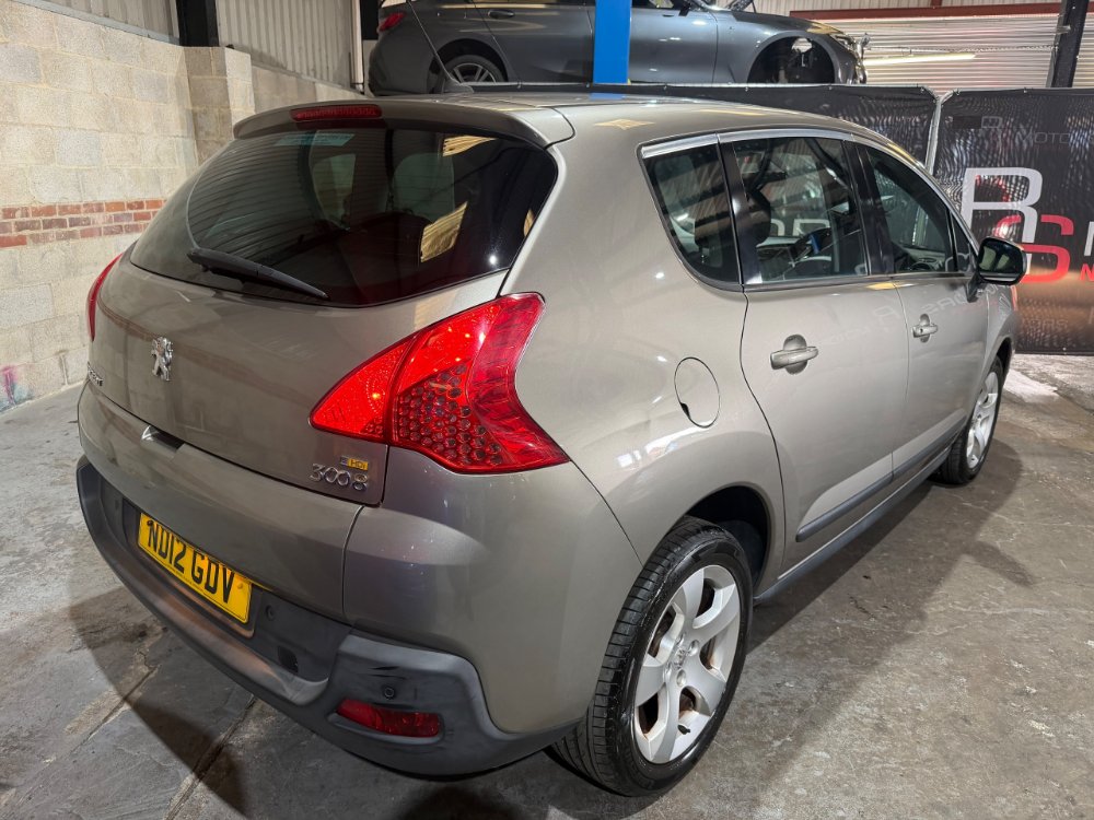 Peugeot 3008 1.6 e-HDi Active SUV 5dr Diesel EGC Euro 5 s/s 112 ps for sale in Nottingham