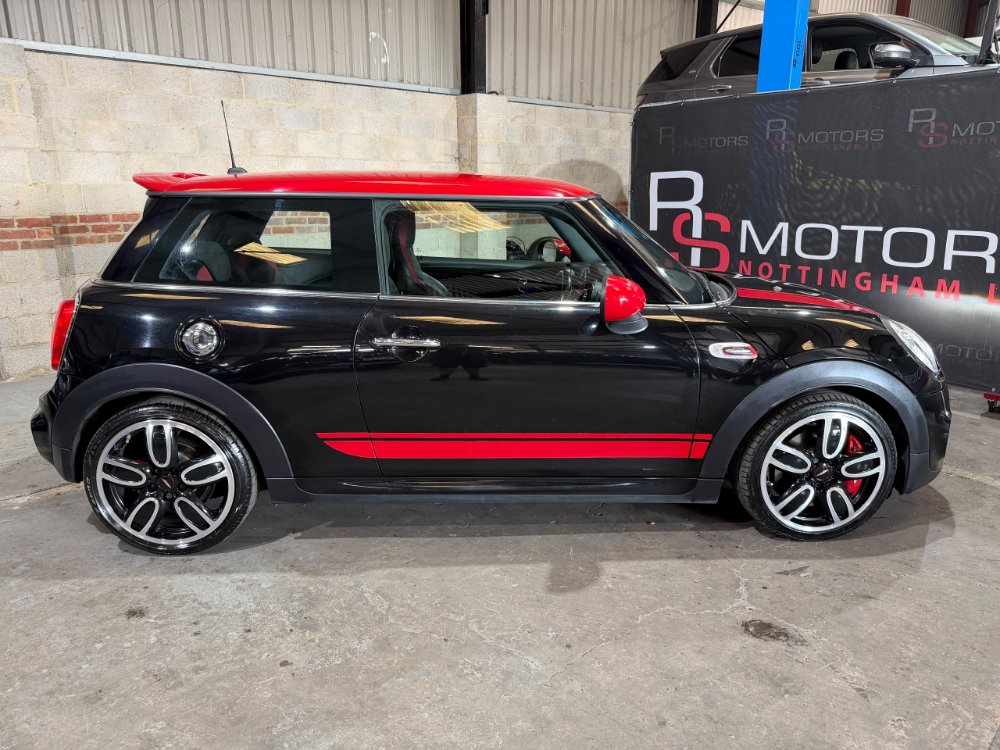 Black Mini Hatch 2.0 John Cooper Works Hatchback 3dr Petrol Auto Euro 6 s/s 231 ps