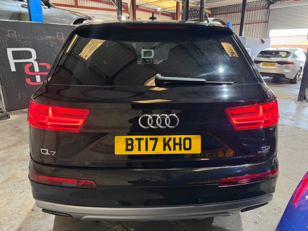 Audi Q7 3.0 TDI V6 SE SUV 5dr Diesel Tiptronic quattro Euro 6 s/s 218 ps for sale in Nottingham