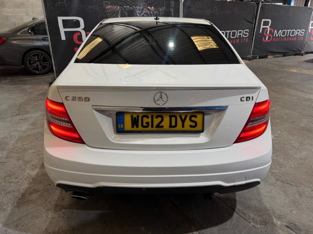 White 2012 Mercedes-Benz C Class 2.1 C250 CDI BlueEfficiency AMG Sport Plus Saloon 4dr Diesel G-Tronic Euro 5 s/s 204 ps in Nottingham
