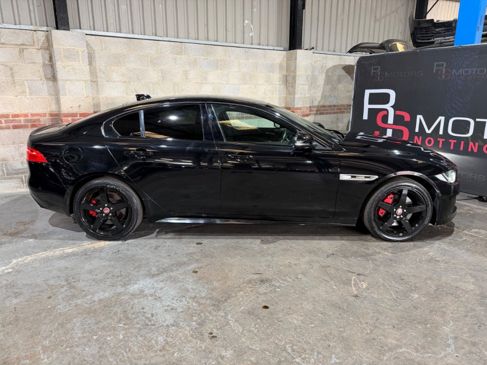 Black Jaguar XE 2.0i GPF R-Sport Saloon 4dr Petrol Auto Euro 6 s/s 250 ps
