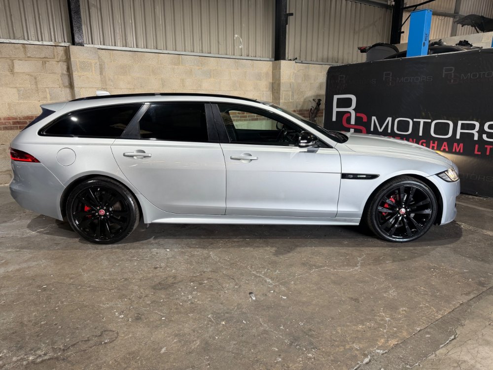 Silver Jaguar XF 2.0d R-Sport Sportbrake 5dr Diesel Auto AWD Euro 6 s/s 240 ps