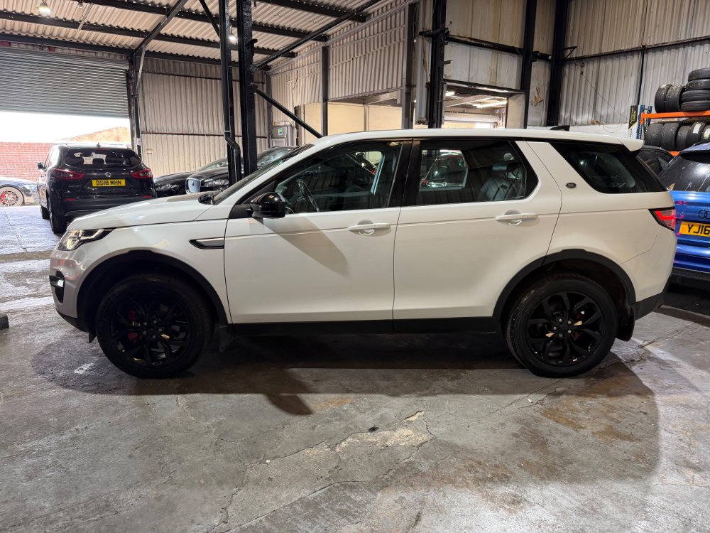 2016 Land Rover Discovery Sport SUV 2.0 TD4 HSE SUV 5dr Diesel Auto 4WD Euro 6 s/s 180 ps