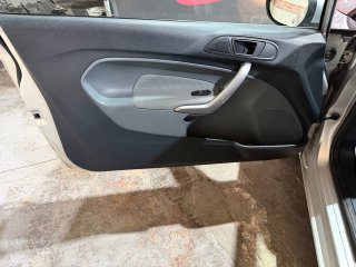 /photos/10117/dfe151b5-4611-06bd-22fd-1181f7424dac_i320x240.jpg