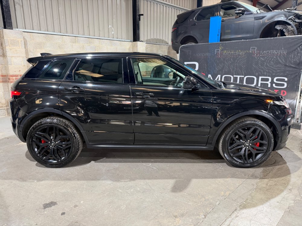 Black Land Rover Range Rover Evoque 2.0 TD4 HSE Dynamic Lux SUV 5dr Diesel Auto 4WD Euro 6 s/s 180 ps
