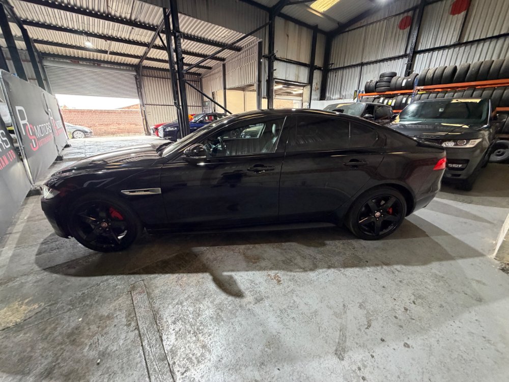 2019 Jaguar XE Saloon 2.0i GPF R-Sport Saloon 4dr Petrol Auto Euro 6 s/s 250 ps